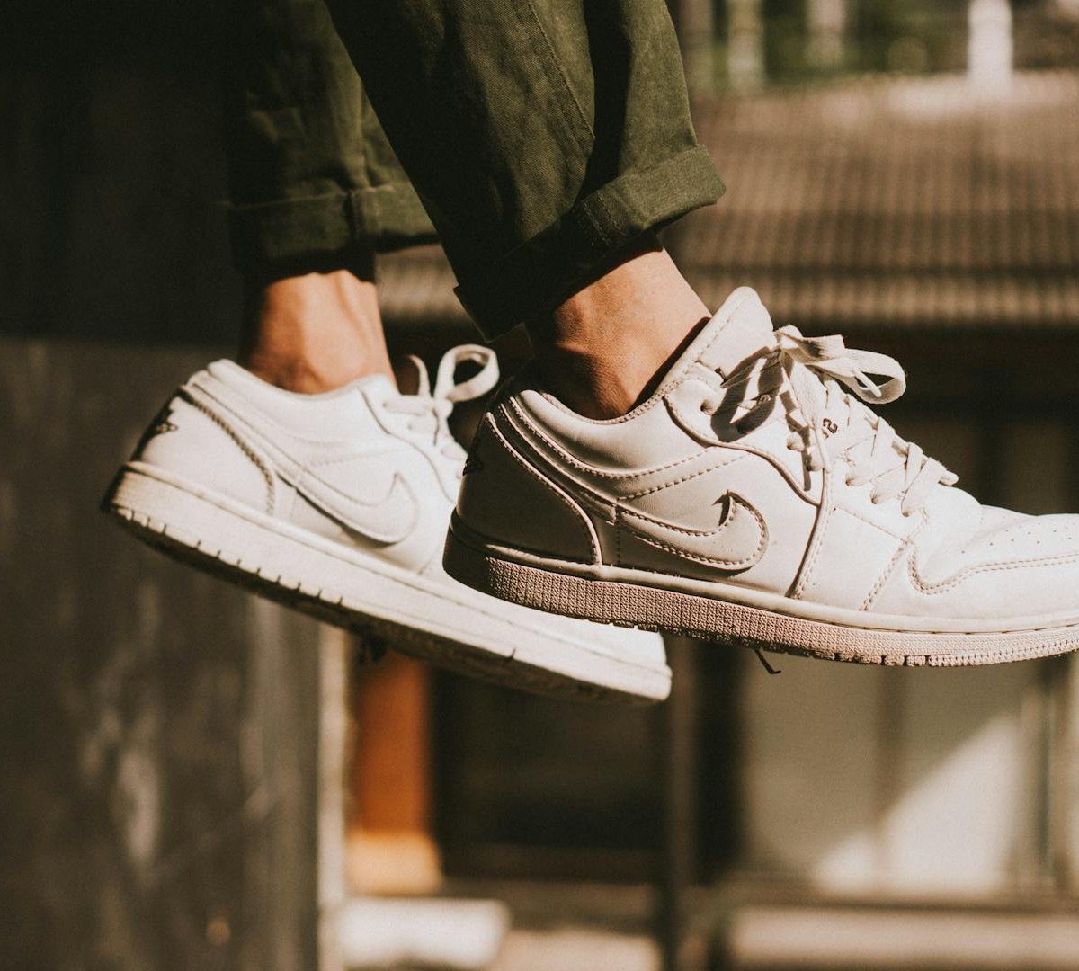fehér sneaker
