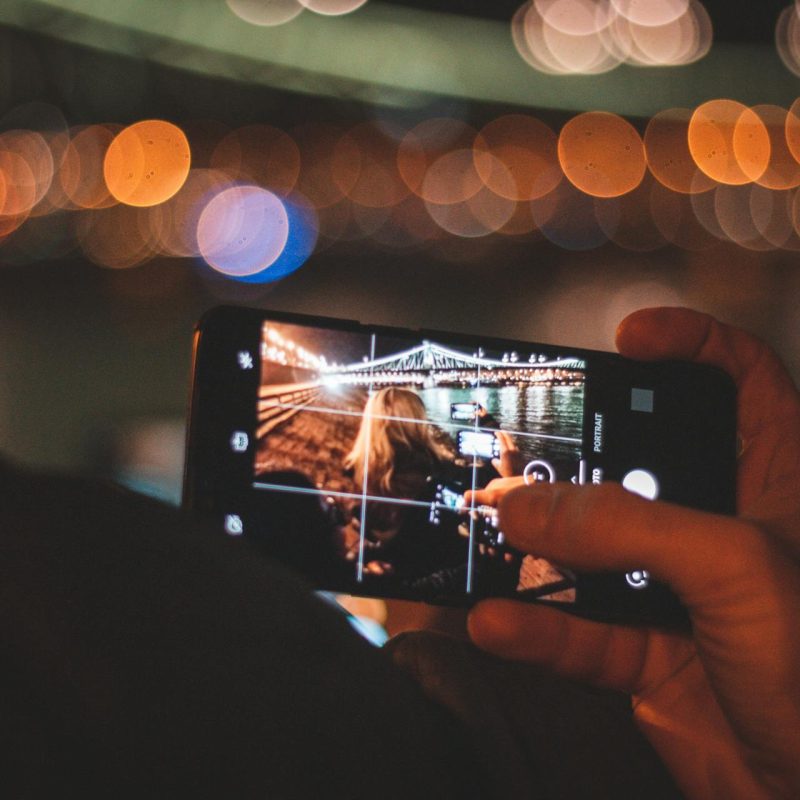 okostelefonos fotózás